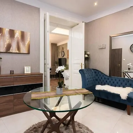 Apartment Contemporary Hidden Gem Art-deco *